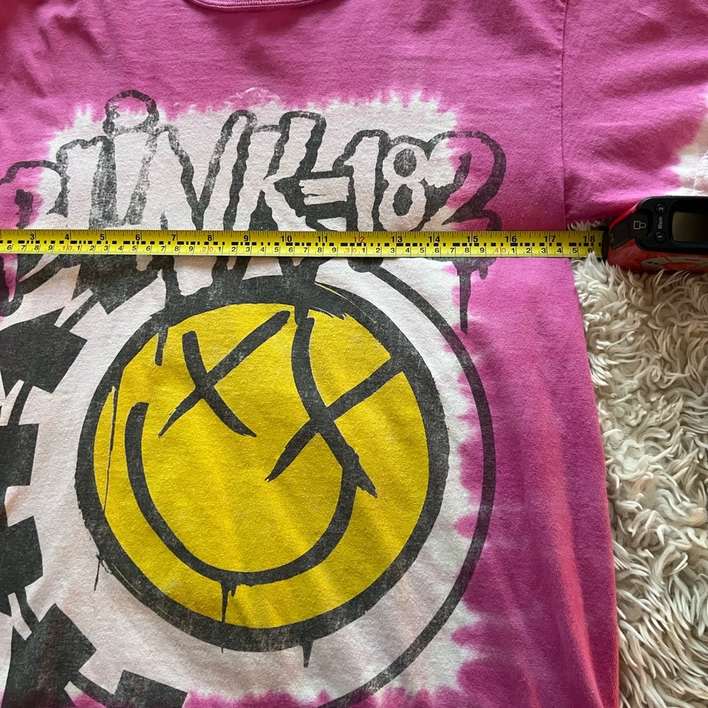 Blink-182 Graphic Band Tee - Picture 2 of 5